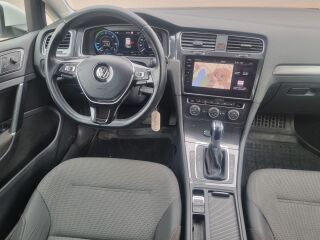 Volkswagen Golf Facelift 100кВ