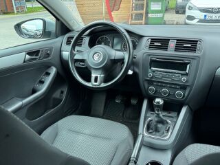 Volkswagen Jetta 1.6 77kW