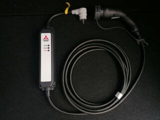 Mitsubishi Outlander Instyle 4WD 2.4 PHEV 225kW