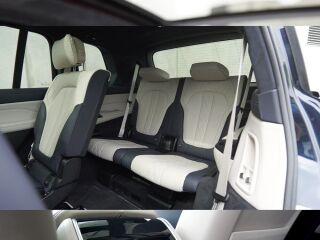 BMW X7 M50 Individual Exclusive 3.0 R6 294kW
