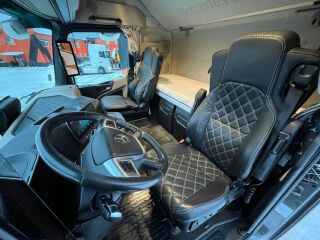 Mercedes-Benz Actros 2863 6x4 460kW