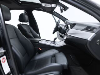 BMW 530 Facelift M-Sportpakett M550D LOOK 3.0 190kW