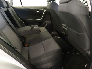 Toyota RAV4 Luxury Comfort Pakett 131kW