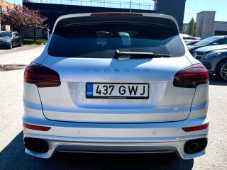 Porsche Cayenne S E-Hybrid Platinum Edition 3.0 245кВ