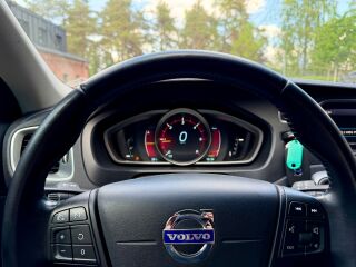 Volvo V40 Summum 1.6 TDi 84kW