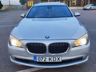 BMW 740 Individual 3.0 225kW