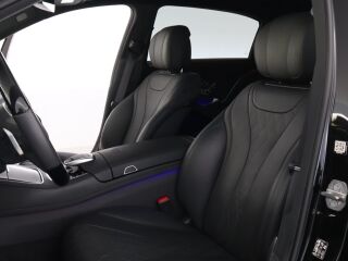 Mercedes-Benz Mercedes-Maybach 560 4Matic 4.0 V8 345kW