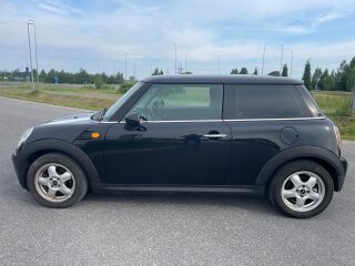 MINI Cooper 1.6 88кВ