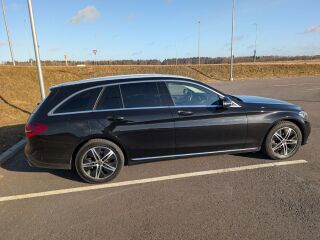 Mercedes-Benz C 220 2.0 143kW
