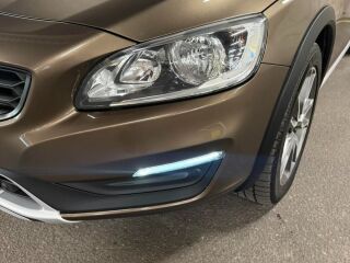 Volvo V60 Cross Country Summum 2.0 110kW