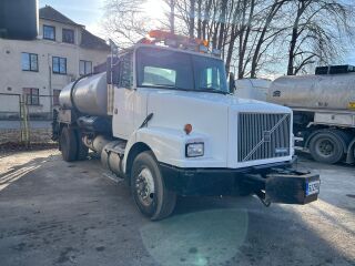 Volvo WHITE GMC ENTYRE gudronaator 206kW