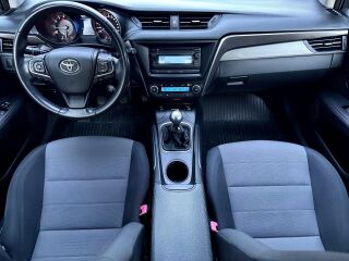 Toyota Avensis 1.6 97kW