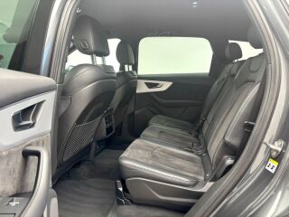 Audi Q7 S line 50 TDI quattro 3.0 V6 210kW