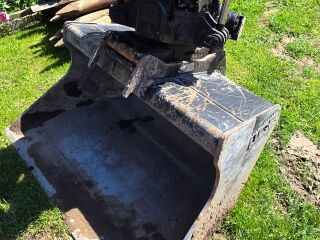 JCB 85z-2