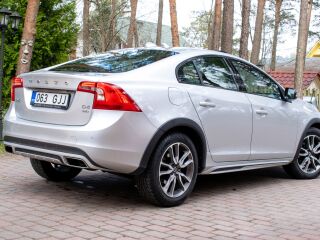 Volvo S60 Cross Country AWD Summum Intelli PRO Xenium Wn 2.4 D4 140kW