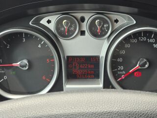 Ford Kuga Titanium 4x4 Facelift EU5 TDCi Duratorq 2.0 120kW