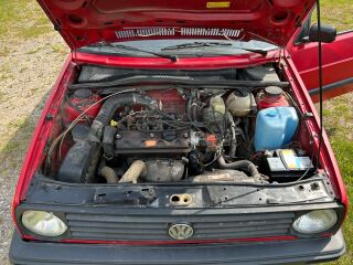 Volkswagen Golf CL 1.3 40kW 1.3 40кВ