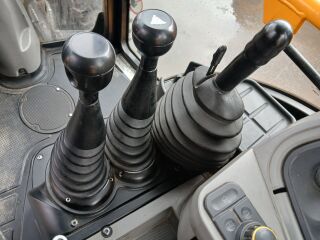 JCB