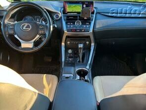 Lexus NX 300h 2.5 114kW