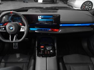 BMW M5 Touring xDrive G99 Plug-in Hybrid 4.4 535кВ