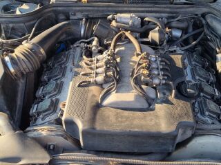 Audi A8 4.2 220kW