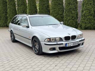 BMW 540 4.4 V8 210kW