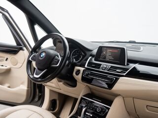 BMW 220 d xDrive Active Tourer Luxury Line 2.0 140кВ