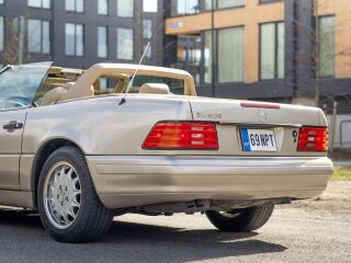 Mercedes-Benz SL 500 5.0 V8 235kW