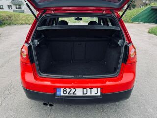 Volkswagen Golf GTI 2.0 R4 147кВ