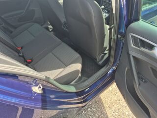 Volkswagen Golf 1.6 85kW