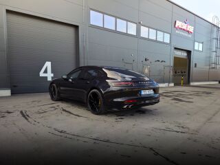 Porsche Panamera 4S diesel 4.0 310kW