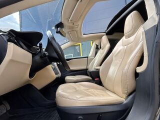 Tesla Model S 52kW