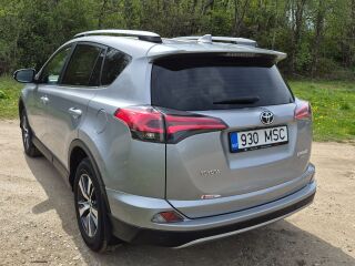 Toyota RAV4 2.0 112кВ