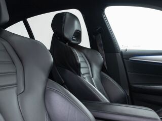 BMW M5 4.4 441kW