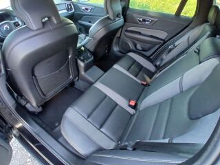 Volvo V60 T6 R-Design Recharge AWD 2.0 R4 251kW
