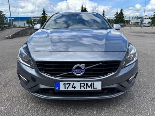 Volvo V60 R-Design 2.0 D4 140kW