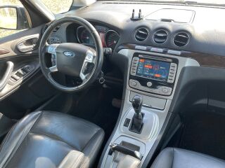 Ford Galaxy GHIA 2.0 R4 TDCi 103kW