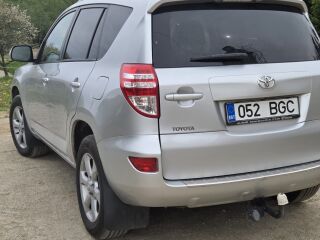 Toyota RAV4 2.2 110kW