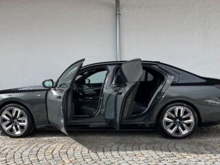 BMW i7 xDrive60  XDrive60 135kW