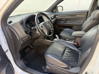 Mitsubishi Outlander Facelift Luxury 4WD PHEV 2.4 165kW
