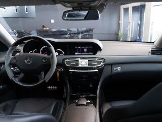 Mercedes-Benz CL 63 AMG 6.2 V8 386kW