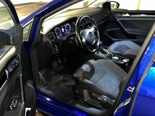 Volkswagen Golf R-line 1.5 110кВ