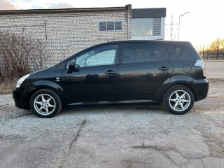 Toyota Corolla Verso Diesel 2.2 R4 Diesel 130kW