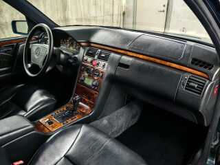 Mercedes-Benz E 280 ELEGANCE 2.8 150kW