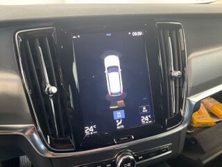 Volvo V90 MOMENTUM 2.0 D3 110кВ