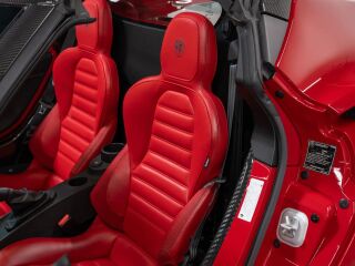 Alfa Romeo 4C Spider 177кВ