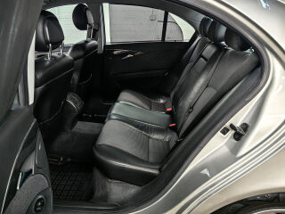 Mercedes-Benz E 270 AVANTGARDE 2.7 130kW
