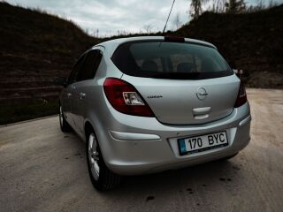 Opel Corsa 1.4 64kW