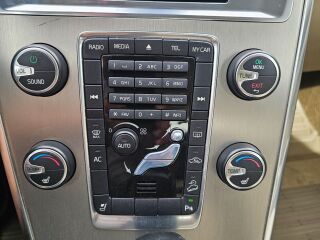 Volvo XC60 Summum 2.4 D5 120кВ