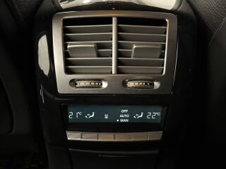 Mercedes-Benz S 63 AMG Long Facelift 6.2 156984 386kW